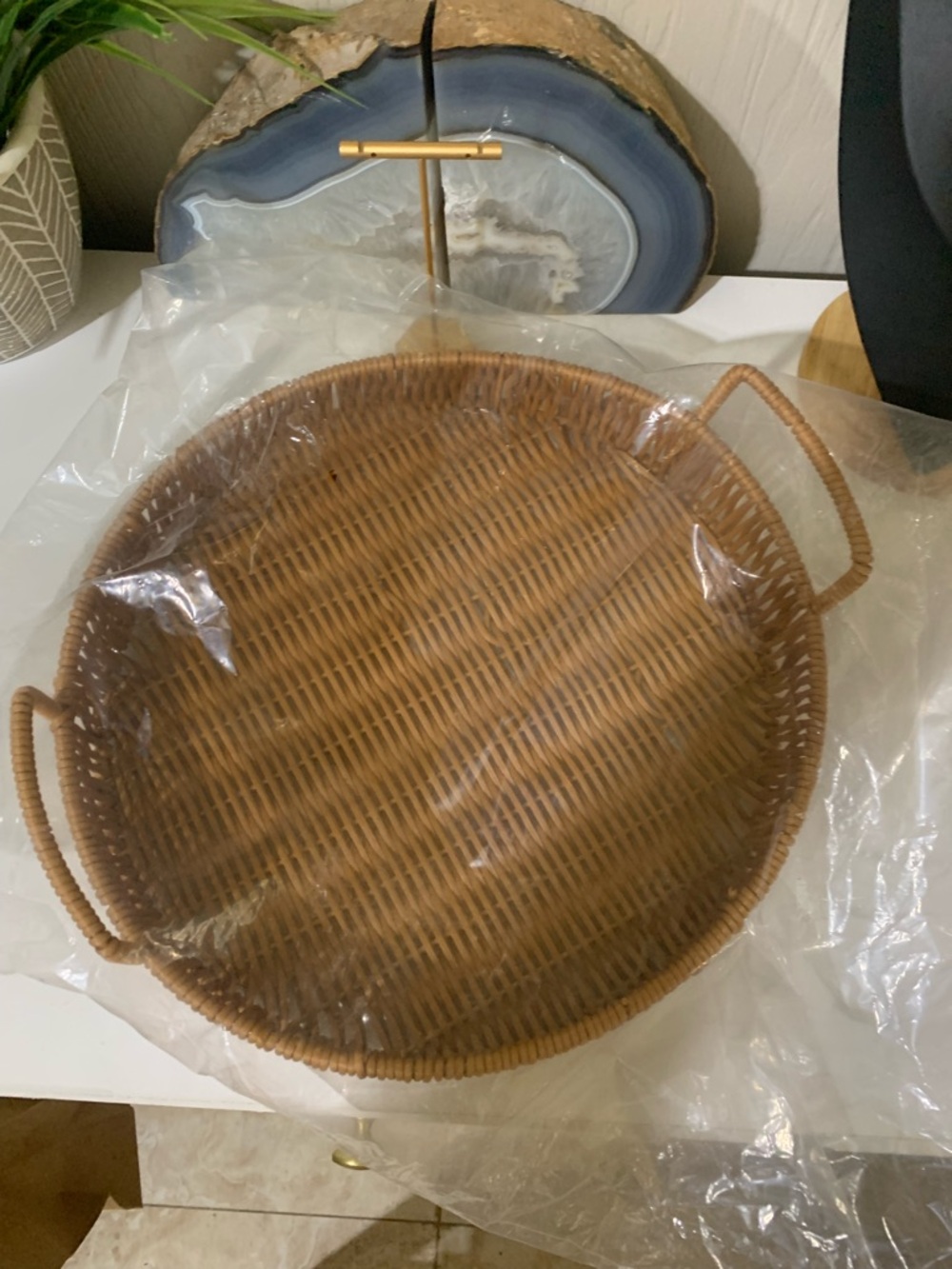 Amazon Round Woven Tray in Warm Brown with Handles
